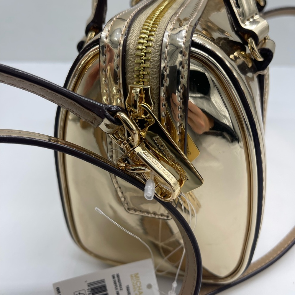 MICHAEL KORS Jet Set Sm Metallic Convertible Crossbody Duffle XBODY
Pale Gold - Picture 9 of 16